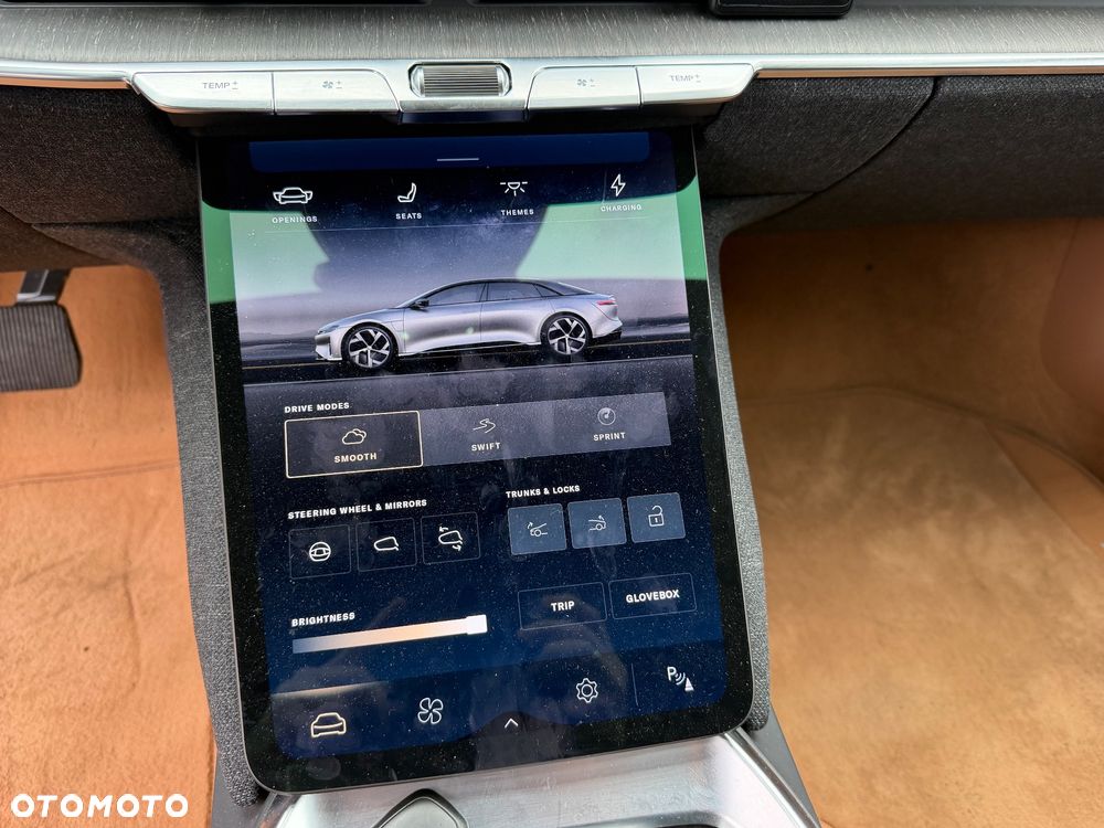 Lucid Air AWD Touring - 25