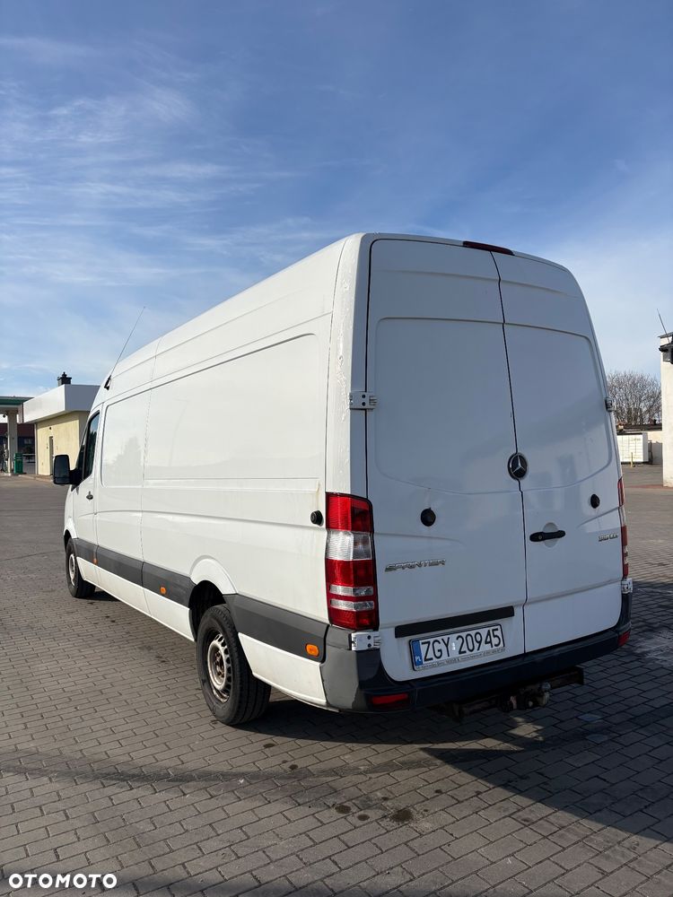 Mercedes-Benz Sprinter - 6