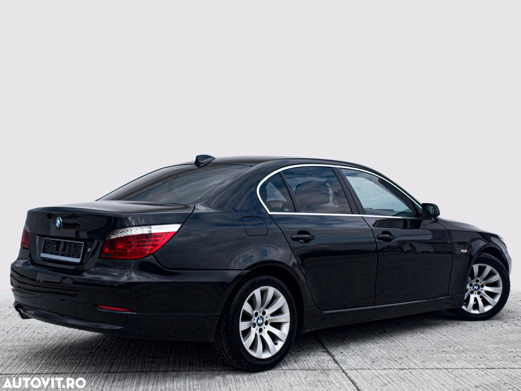 BMW Seria 5 520d - 6