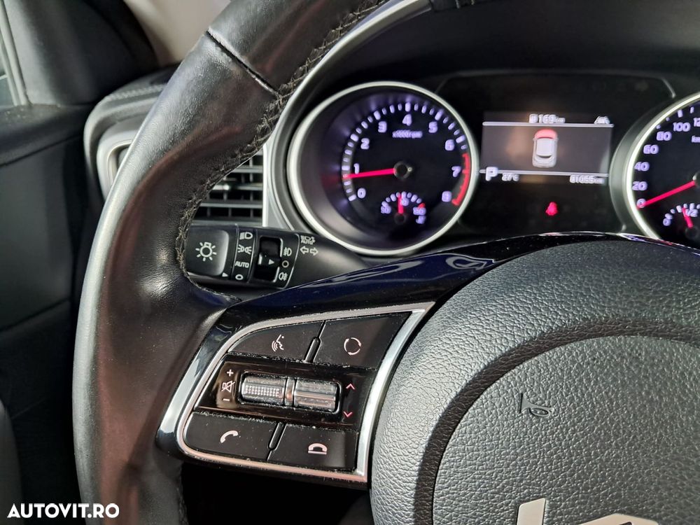 Kia XCeed - 14