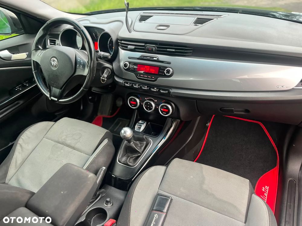 Alfa Romeo Giulietta - 8