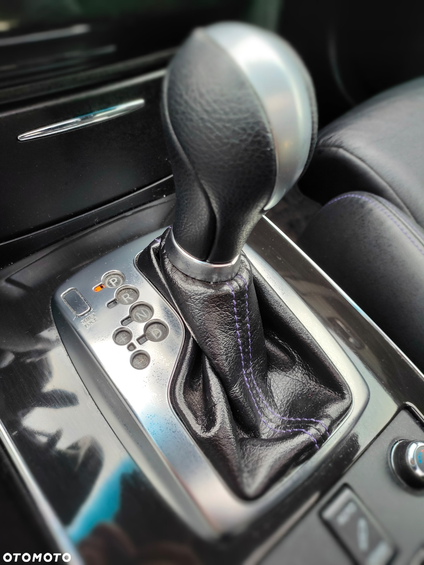 Infiniti QX70 3.0d S - 27