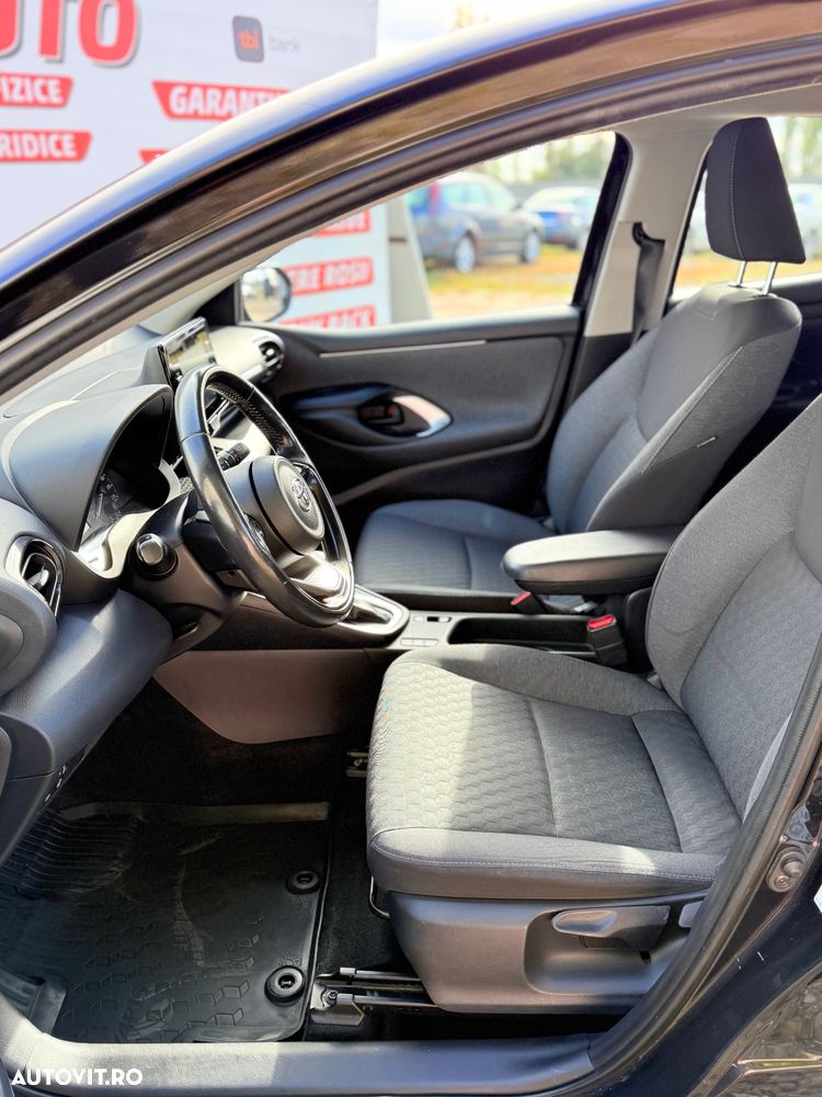 Toyota Yaris 1.5 VVT-i HSD Exclusive Style - 10