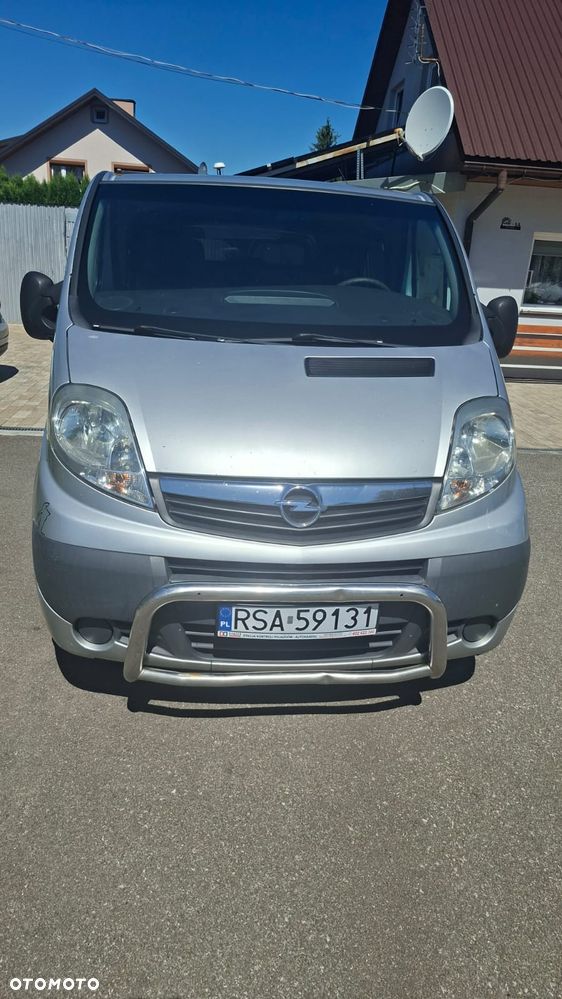 Opel vivaro - 8