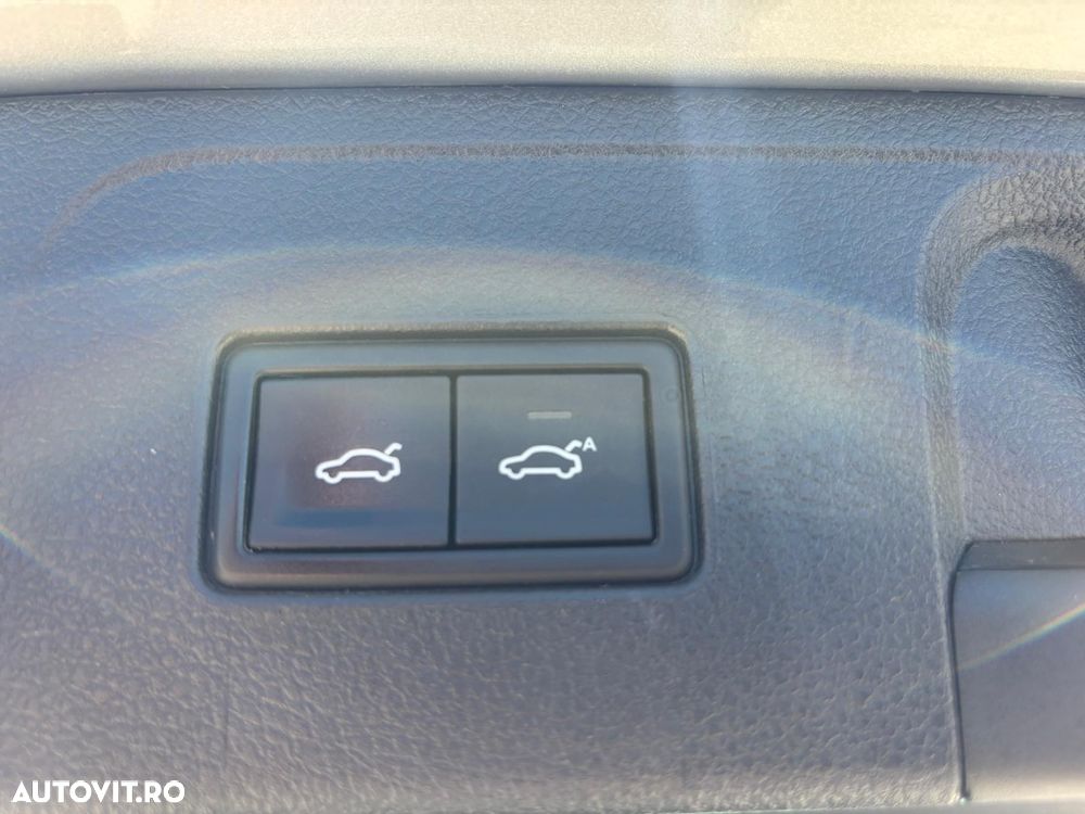 Volkswagen Passat 2.0 TDI SCR DSG (BlueM Tech) Highline - 23