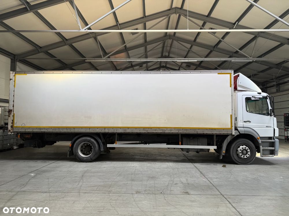 Mercedes-Benz AXOR - 2