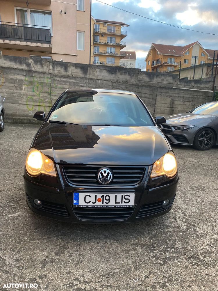 Volkswagen Polo 1.2 Comfortline - 1