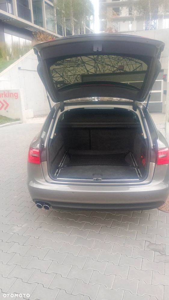 Audi A6 - 6