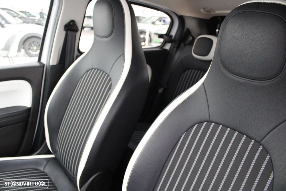 Renault Twingo Z.E. 22 Intens - 10