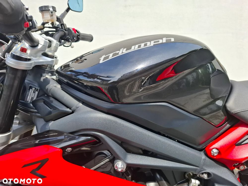Triumph Street Triple - 29