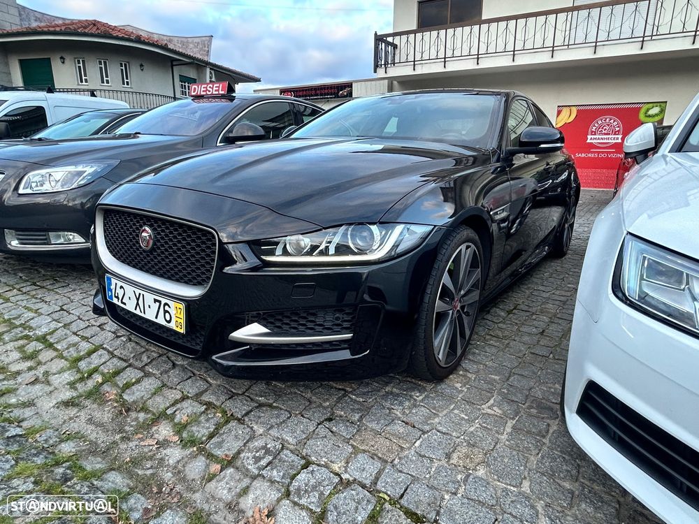 Jaguar XE 20d AWD Aut. R-Sport - 2