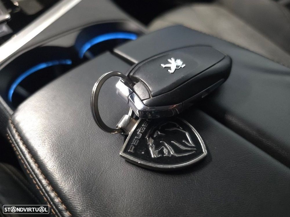 Peugeot 3008 1.5 BlueHDi Allure Pack EAT8 - 45