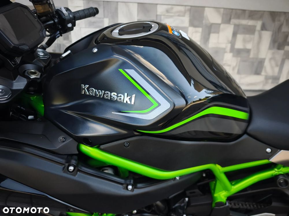 Kawasaki H2 - 6