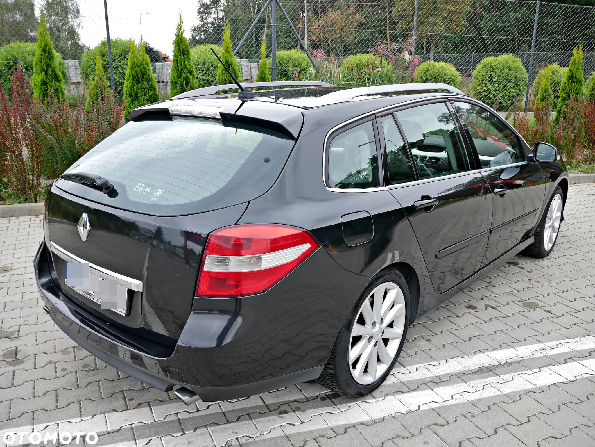 Renault Laguna Grandtour 2.0 dCi FAP Dynamique - 13