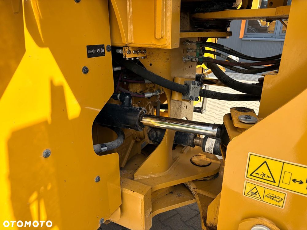 Caterpillar 950M - 13