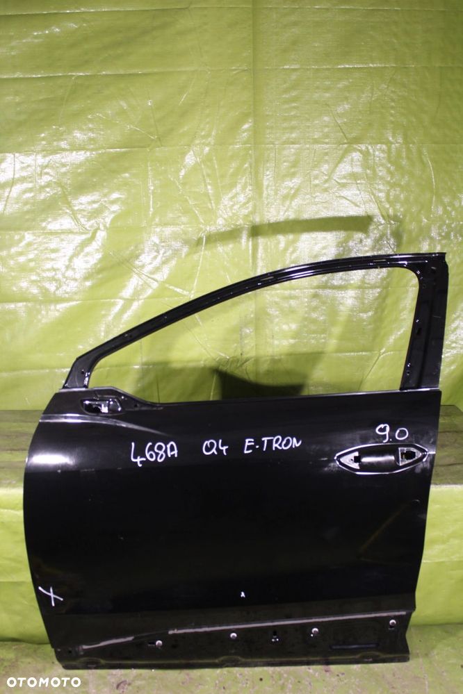 Drzwi Audi Q4 e-tron po 2021r. przód lewy
