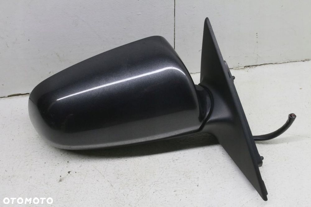 lusterko prawe Audi A3 8P 9 PIN - 2
