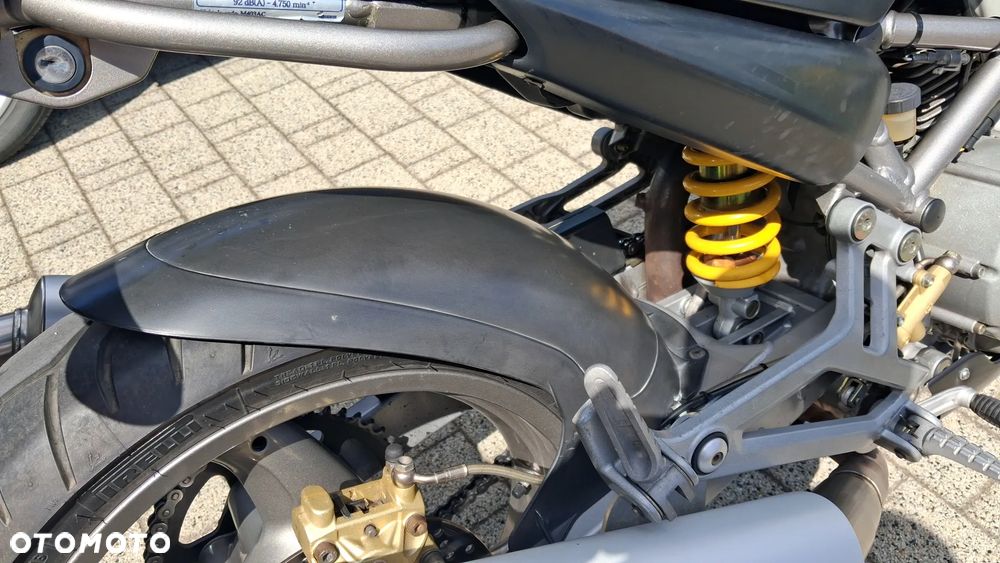 Ducati Monster - 22
