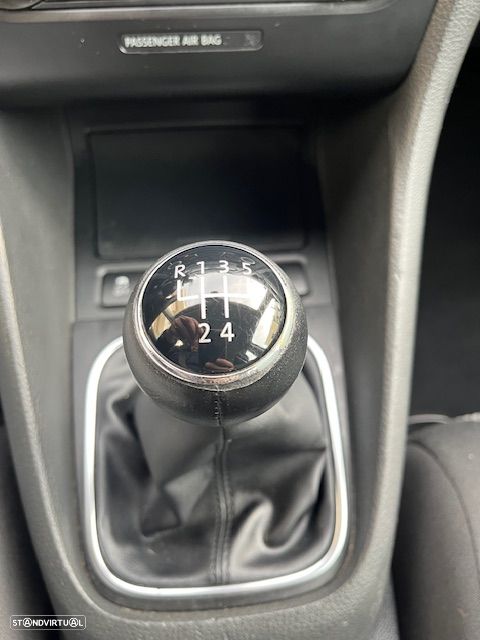 VW Golf Variant 1.6 TDi Confortline - 25