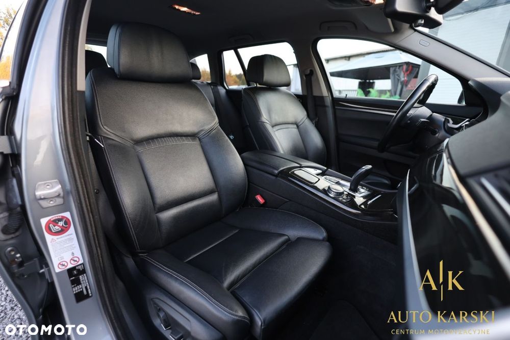BMW Seria 5 - 34