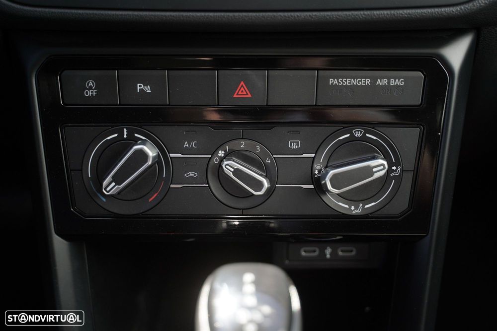 VW T-Cross 1.0 TSI BlackStyle DSG - 26