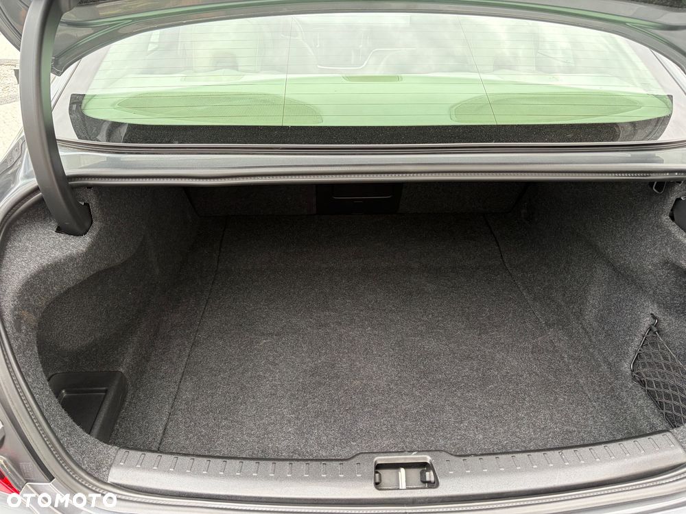 Volvo S60 T5 Momentum Pro - 23
