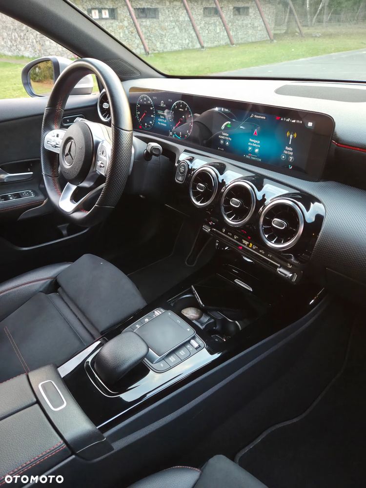 Mercedes-Benz Klasa A 180 AMG Line 7G-DCT - 15