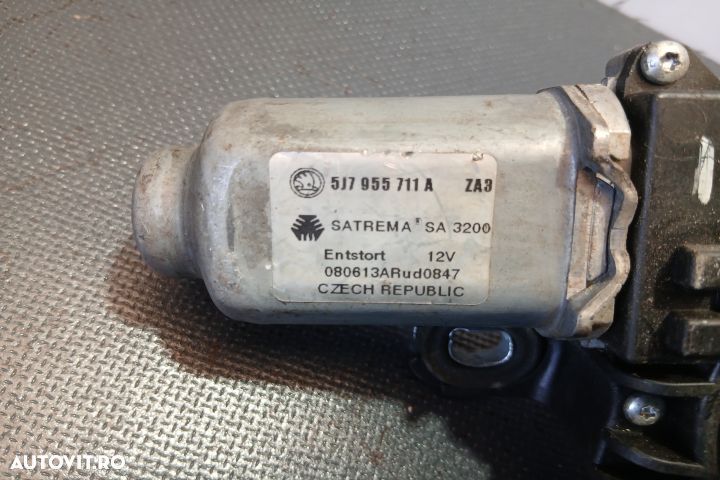 Motoras stergator luneta 5J7955711A 5J7955711A Skoda Fabia 5J [2007 - - 3