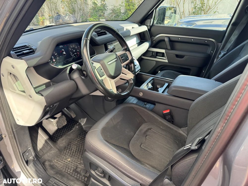 Land Rover Defender 110 2.0 P300 SE - 9