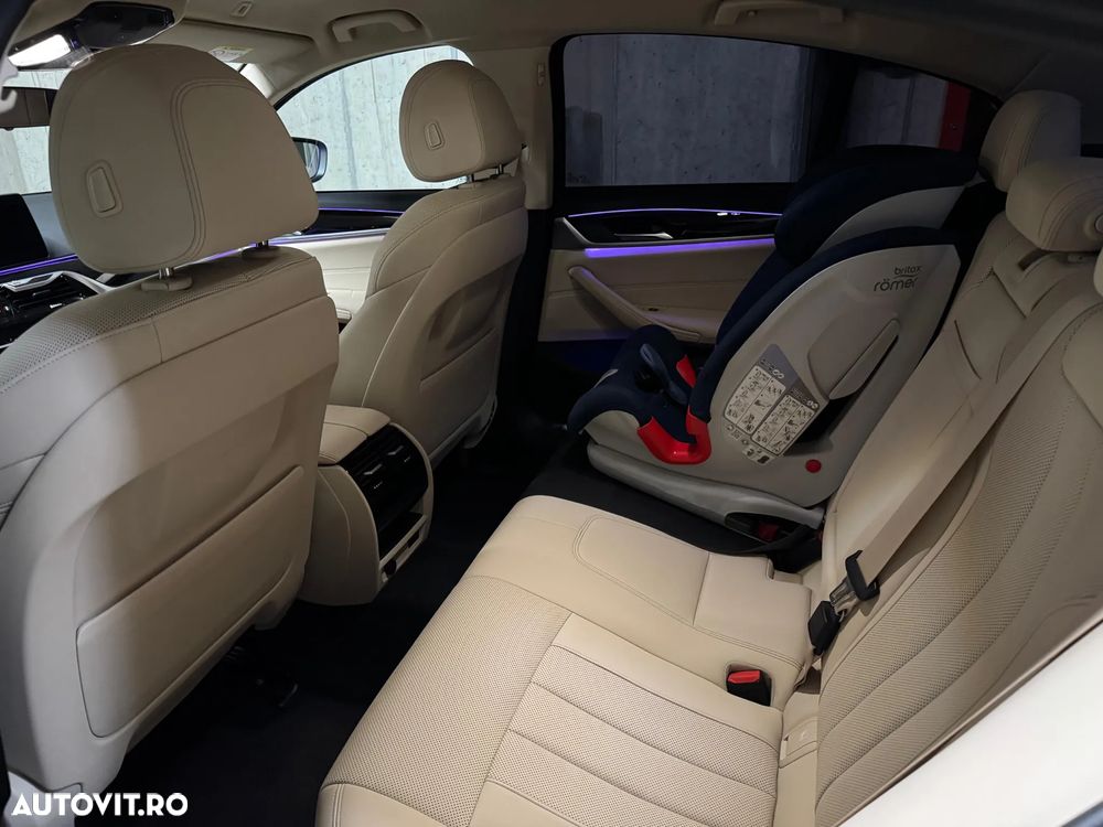 BMW Seria 5 520d AT MHEV - 6