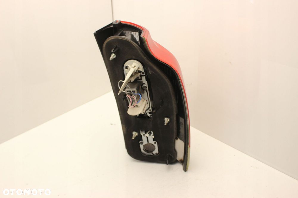 VOLVO V70 XC70 II LIFT 05R- LAMPA LEWA TYLNA LEWY TYŁ - 8