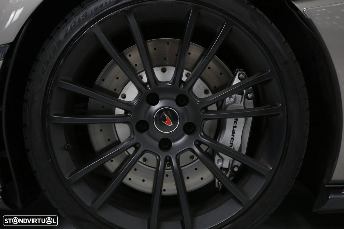 McLaren 570 - 16