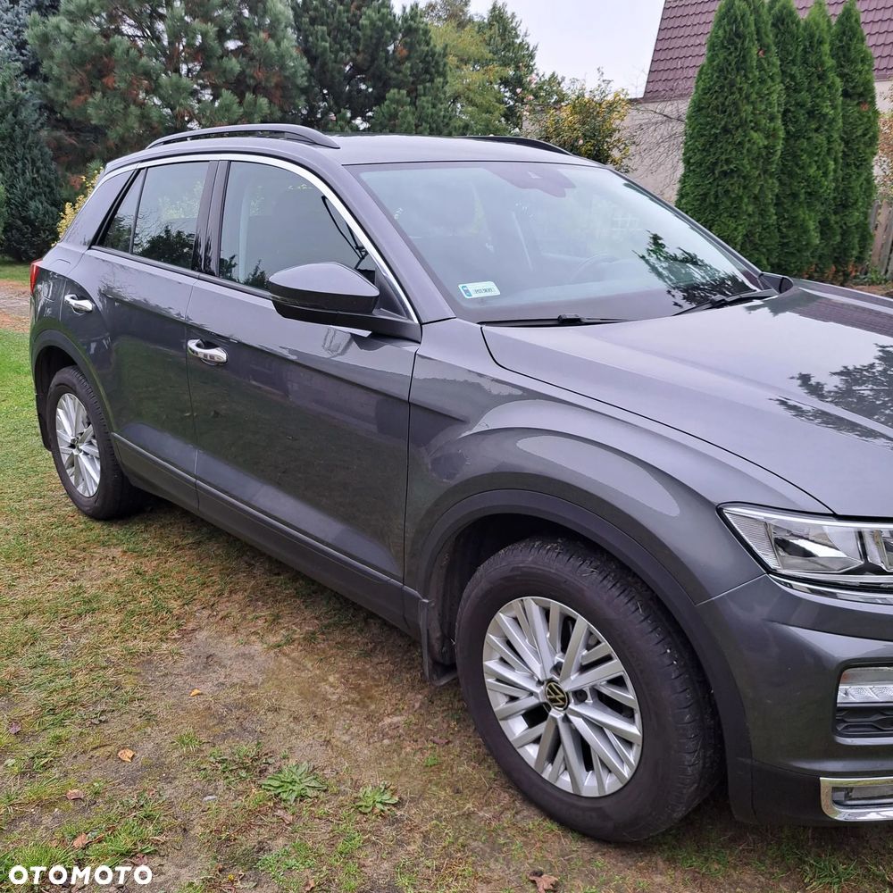 Volkswagen T-Roc 2021 photo 2