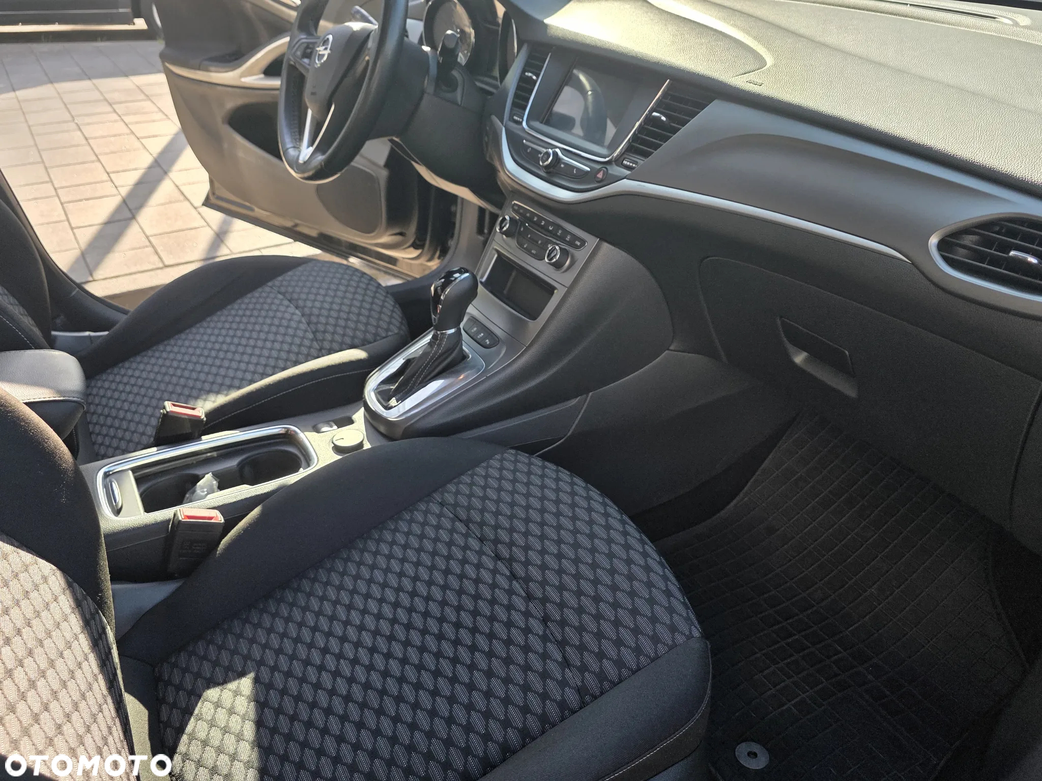Opel Astra V 1.4 T Enjoy S&S - 4
