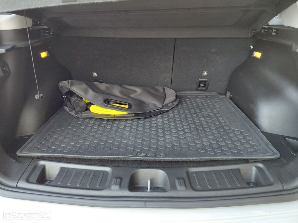 Jeep Compass 1.3 TG Trailhawk - 2