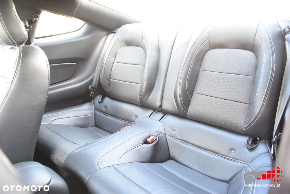 Ford Mustang 5.0 V8 GT - 13