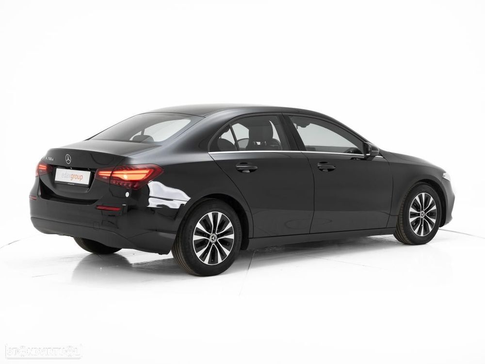 Mercedes-Benz A 200 Limousine d - 4