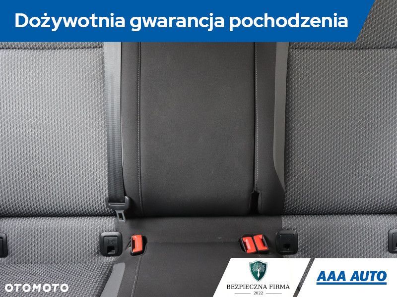 Volkswagen Passat - 11