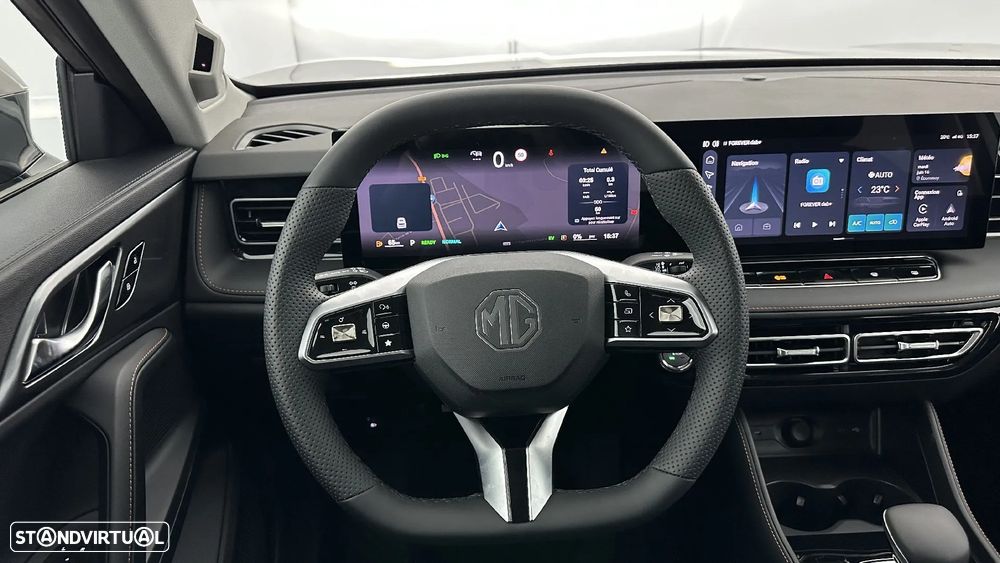 MG HS 1.5 T Luxury AT - 27