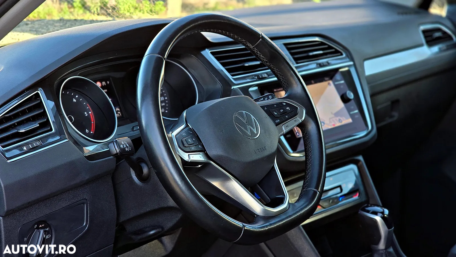 Volkswagen Tiguan 2.0 TDI SCR DSG 4Motion Life - 18