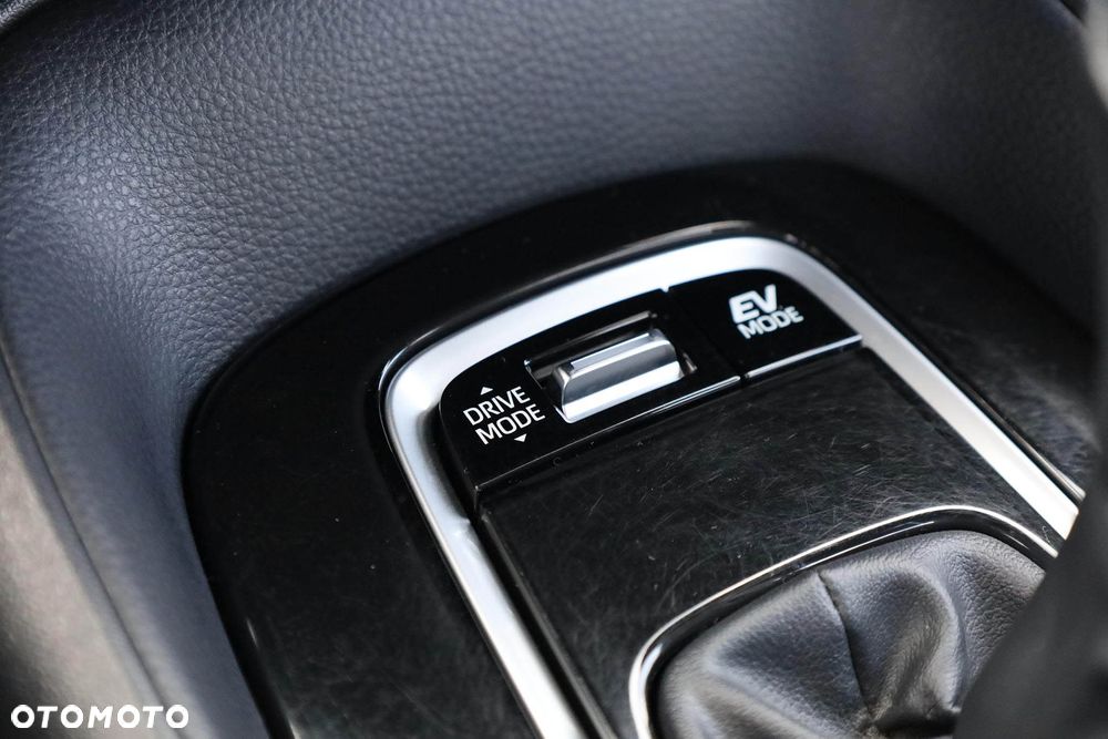 Toyota Corolla 1.8 Hybrid GPF Comfort - 25