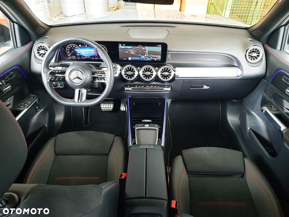 Mercedes-Benz GLB 200 d 4-Matic AMG Line 8G-DCT - 9