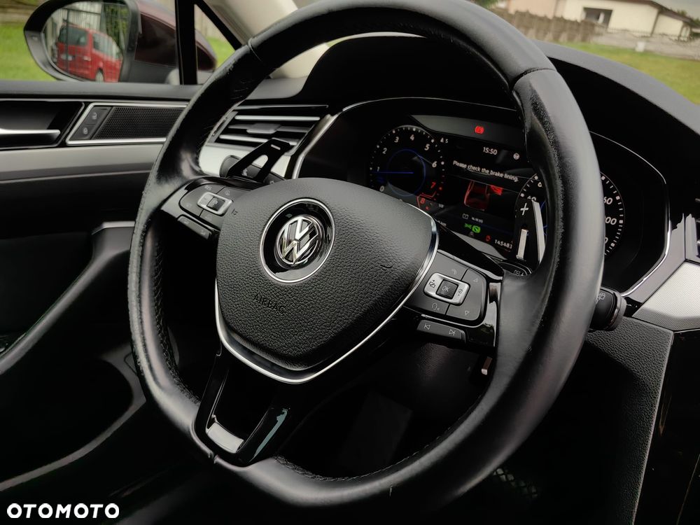 Volkswagen Passat 2.0 TDI Bi-Turbo BMT 4Mot Highline DSG - 23