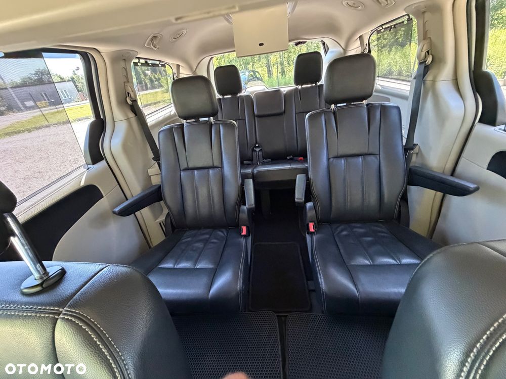 Lancia Voyager 2.8CRD Platinum - 3