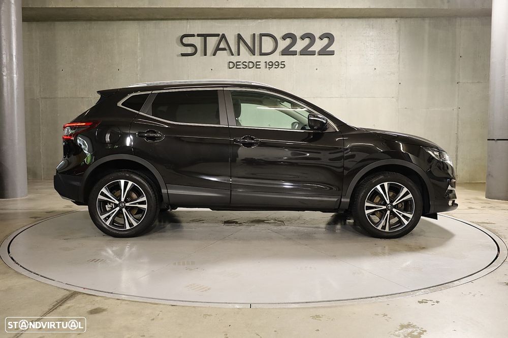 Nissan Qashqai 1.5 dCi N-Connecta J18 - 4