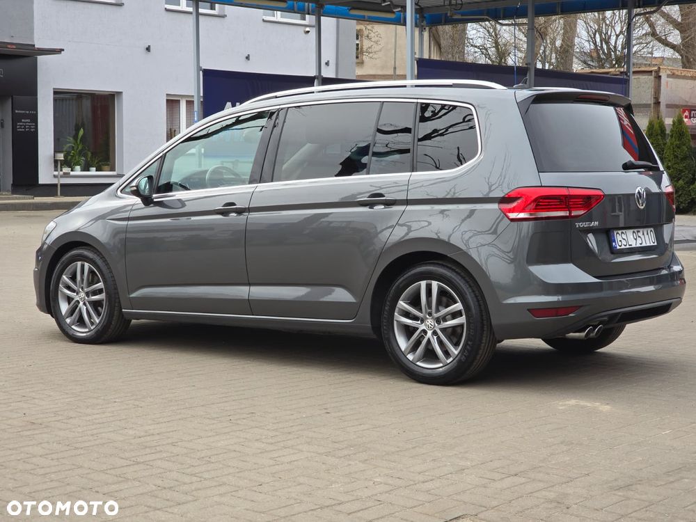Volkswagen Touran 2.0 TDI SCR DSG Highline - 3