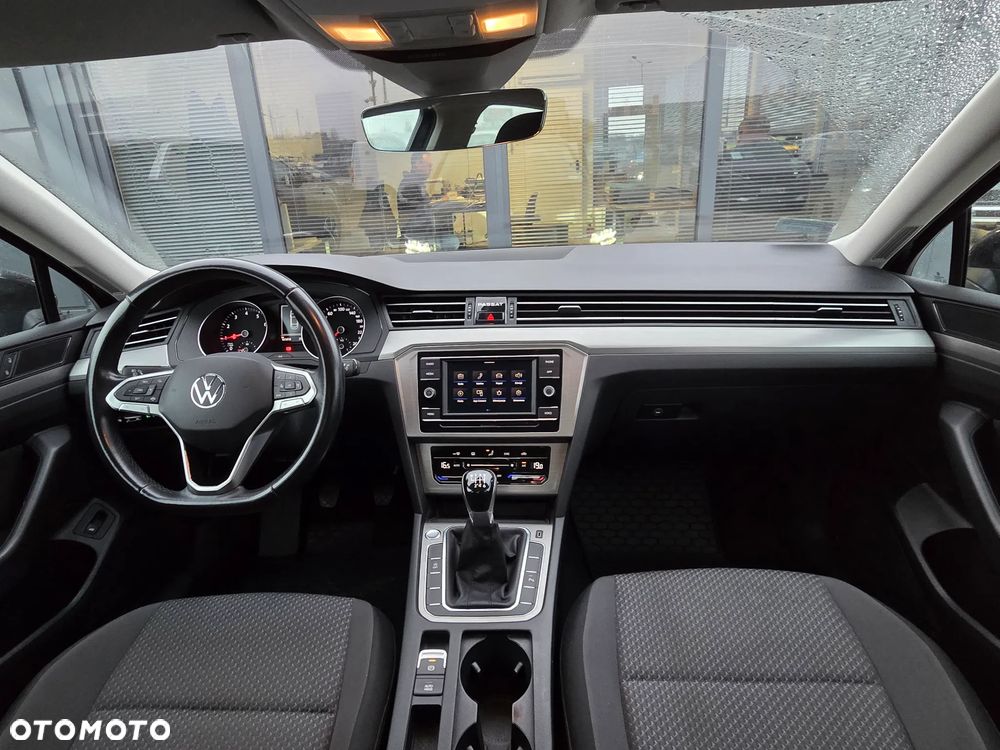 Volkswagen Passat 1.5 TSI EVO Business - 33