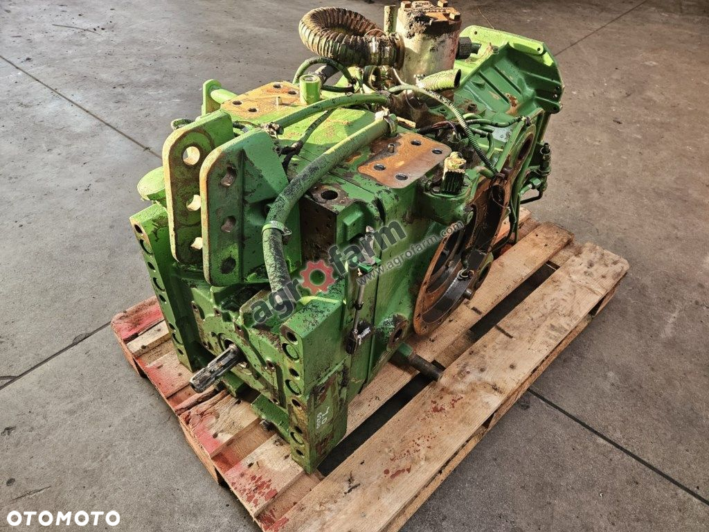 TYLNY MOST I SKRZYNIA BIEGÓW JOHN DEERE L113175 - 2