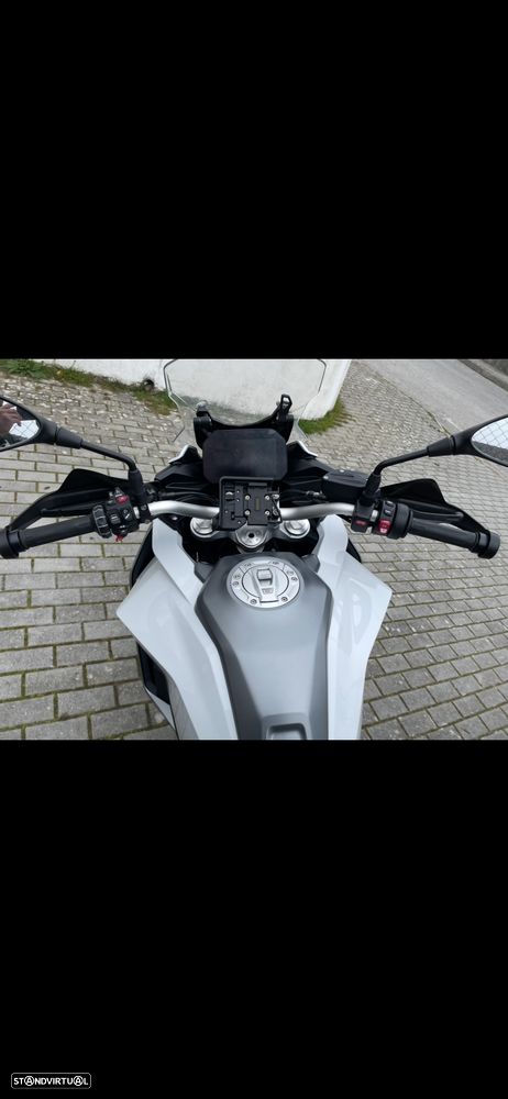 BMW F 900 XR - 1
