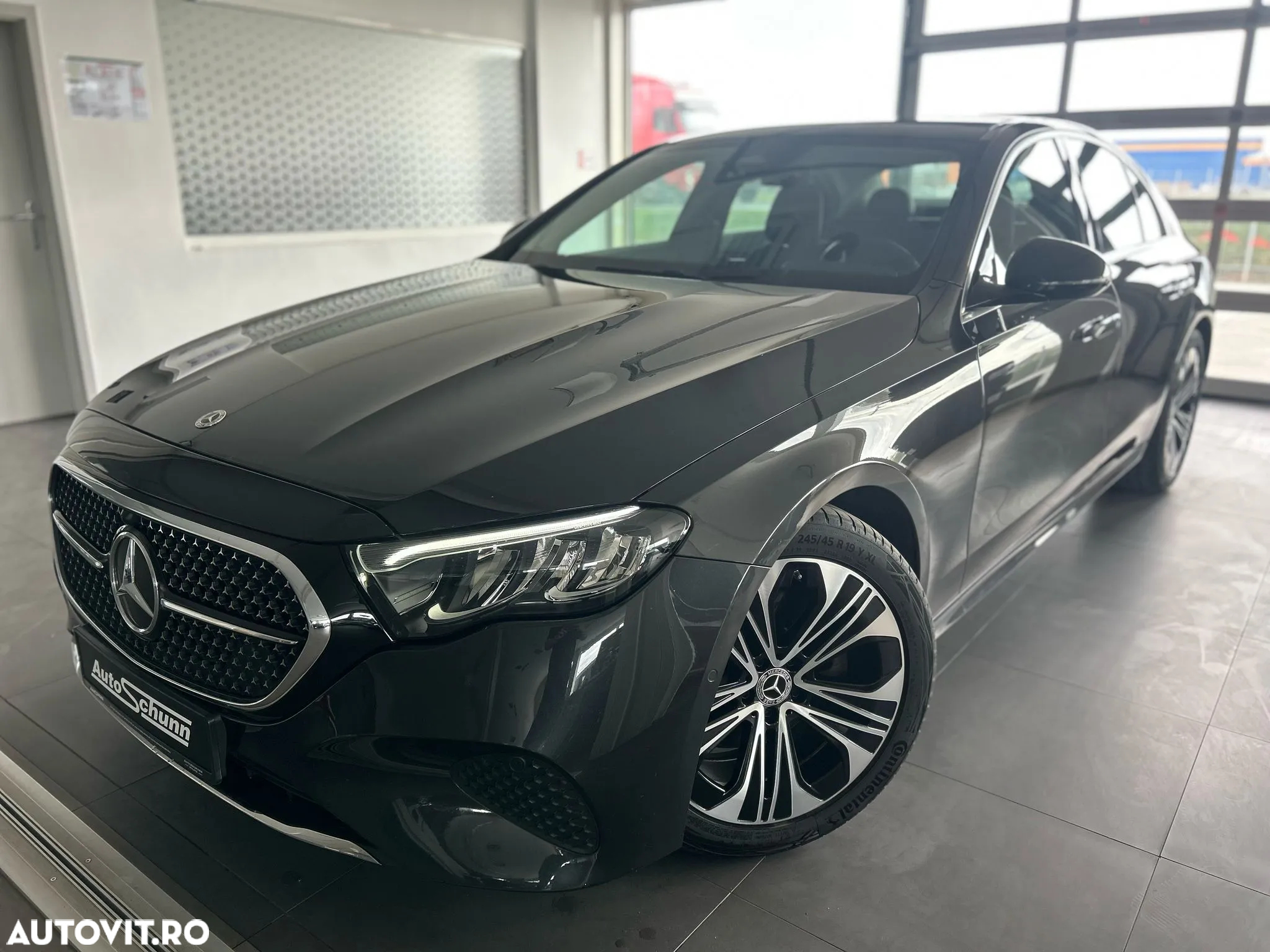 Mercedes-Benz E 220 d 9G-TRONIC Avantgarde - 2